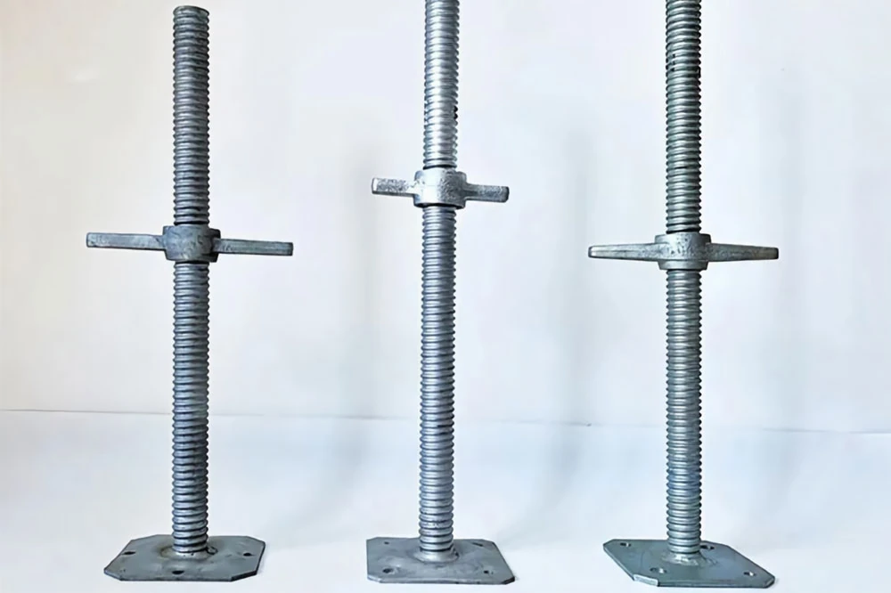 solid and hollow scaffolding adjustable bases (screw rod top supports) are used for precise leveling and stable support of the bottom of construction scaffolding.